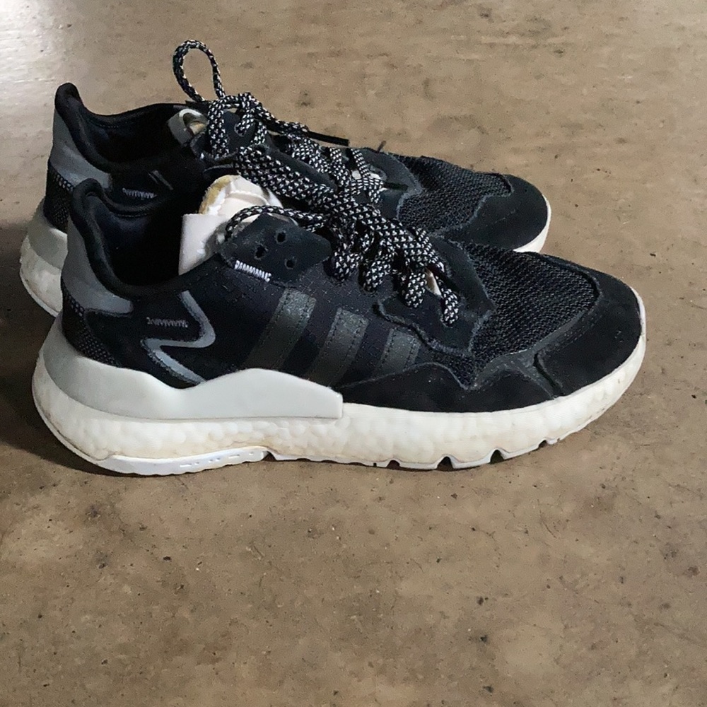 Adidas Womens Nite Joggers size 8